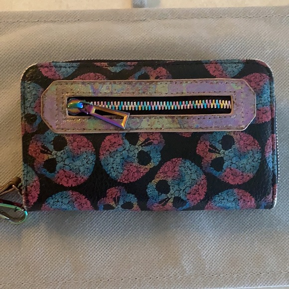 💀Previously loved Skull Clutch Wallet ☠️ - Picture 3 of 11